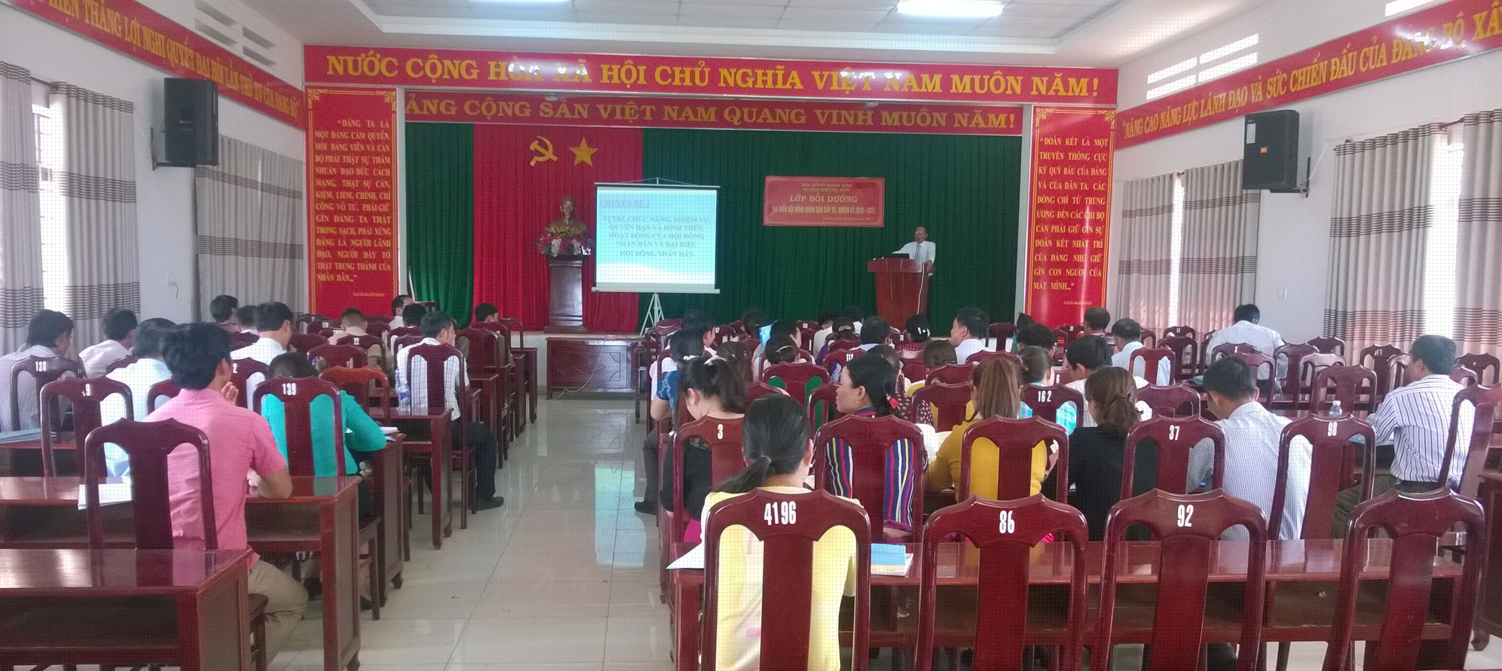 Khai giảng lớp bồi dưỡng Đại biểu HĐND cấp xã, nhiệm kỳ 2016-2021