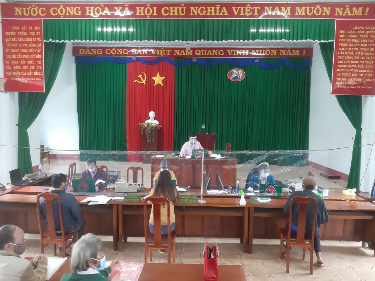Ngân hàng Chính sách xã hội huyện Krông Búk: Cùng hộ nghèo và đối tượng chính sách vượt qua khó khăn bởi dịch bệnh Covid-19
