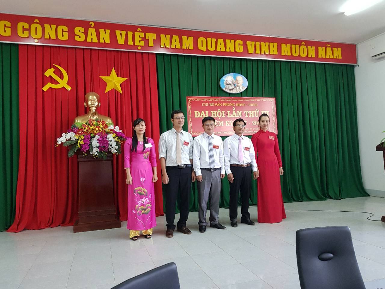 Đại hội Chi bộ Văn phòng HĐND-UBND huyện lần thứ III, nhiệm kỳ 2017-2020