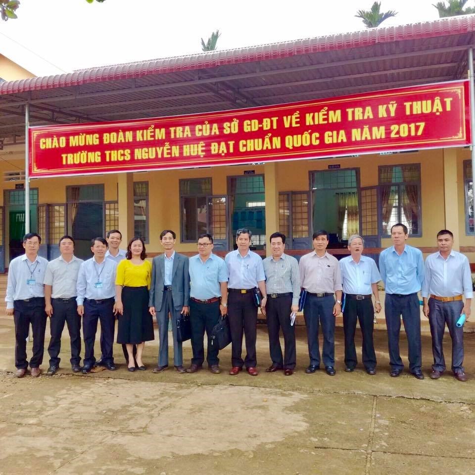 Kiểm tra, thẩm định Trường THCS đạt chuẩn quốc gia năm 2017