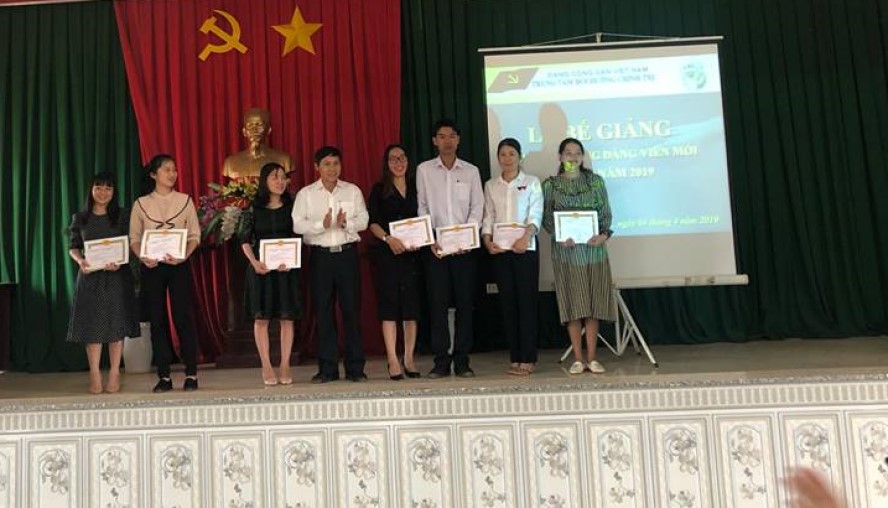 Bế giảng lớp Bồi dưỡng lý luận chính trị cho đảng viên mới khoá I năm 2019.