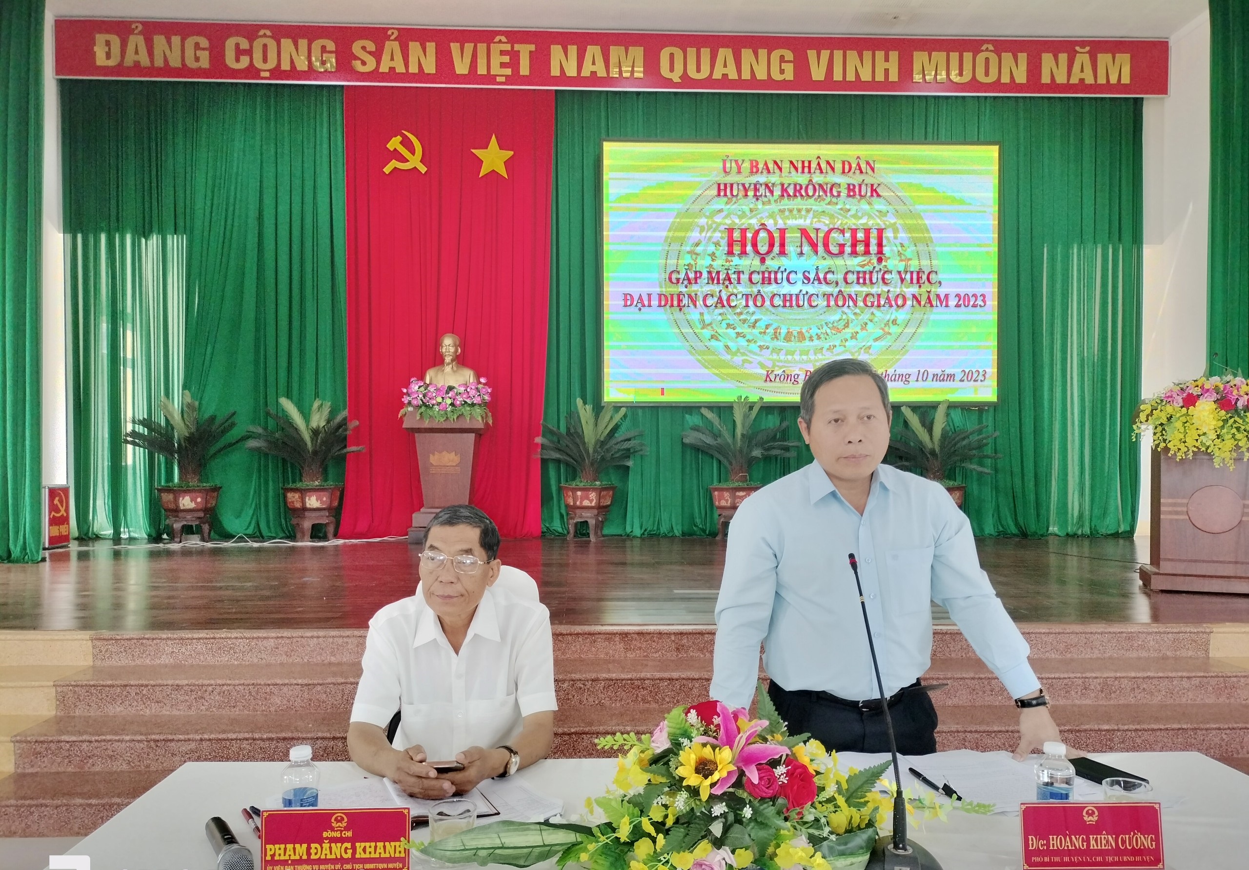 Hội nghị gặp mặt chức sắc, chức việc đại diện cho các tổ chức tôn giáo năm 2023