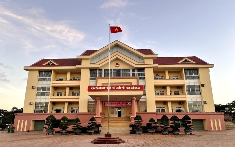 UBND TỈNH ĐẮK LẮK TỔ CHỨC HỘI NGHỊ GẶP MẶT ĐỐI THOẠI DOANH NGHIỆP, HỢP TÁC XÃ NĂM 2025 – CƠ HỘI ĐỂ CỘNG ĐỒNG DOANH NGHIỆP, HỘ KINH DOANH XÃ KRÔNG BÚK GỬI GẮM KIẾN NGHỊ, ĐỀ XUẤT